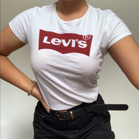 Levi's Tops - 3/$35 Levi’s- Basic White Logo Tee